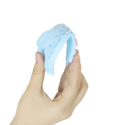 Silicón personalizado bebé colorido Teether con el caballo Dino Shape de las ovejas