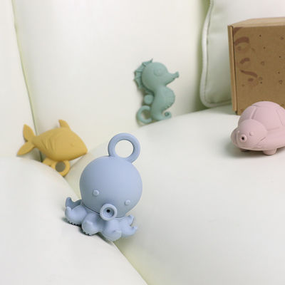 El baño animal del silicón de la forma juega el agua de rociadura para el regalo de los niños del niño