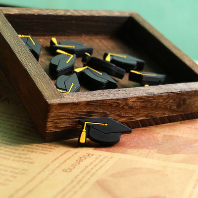 Gotas focales modificadas para requisitos particulares del silicón para el clip DIY de la pulsera de la graduación de las plumas