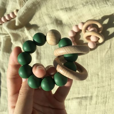 Pulsera modificada para requisitos particulares de la gota de la dentición del silicón para jugar infantil de los niños del bebé