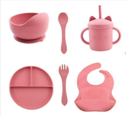 Conjunto de cena de silicona de color Pantone a medida 5 Pcs Conjunto de destete de succión de silicona de grado alimenticio Material OEM ODM