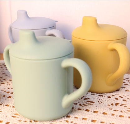 tazas de consumición del silicón 120ml para el ODM del OEM del entrenamiento del niño de los niños