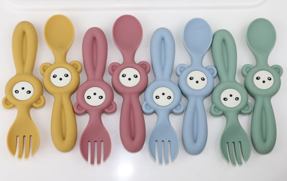 Cucharas lindas suaves de Panda Style Silicone Forks And para los niños del bebé