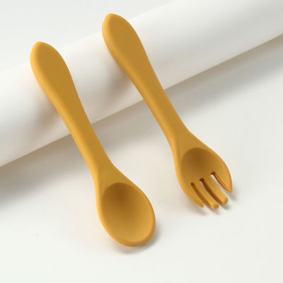 Bifurcaciones y cucharas de encargo, alimentos para niños del silicón del silicón fijados para el entrenamiento del destete del niño
