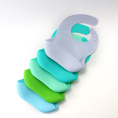 Prenda impermeable personalizada suave cómoda del babero del silicón para la consumición de consumición del bebé