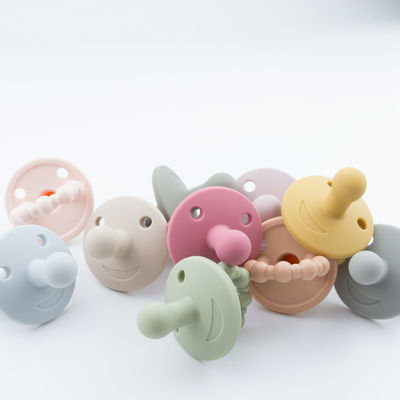Tenedor de la bolsa de Cat Kitty Shape Silicone Pacifier Case para los pacificadores que echan los dientes del bebé
