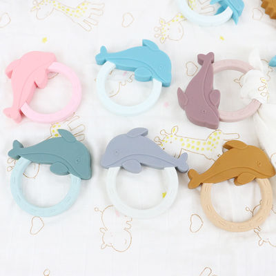 Forma de Teether Toy With Penguin Unicorn Raccoon del bebé del silicón de la historieta