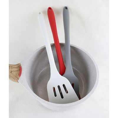 El artículos de cocina del silicón del color de Panton fijó la caja fuerte libre de la categoría alimenticia de BPA para la cocina
