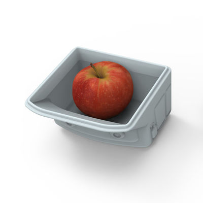 El coche lindo de la placa de la succión del silicón de la historieta forma para el bebé que come la comida