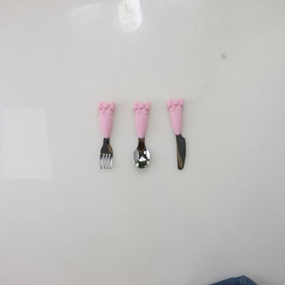 Juego de alimentación con cuchillo y tenedor con mango de silicona y cuchara para bebé de acero inoxidable Bow Know