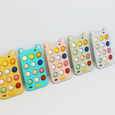 Silicona libre de BPA Forma de teléfono móvil para bebés Dientes para comodidad y alivio Dientes de leche dolorosos