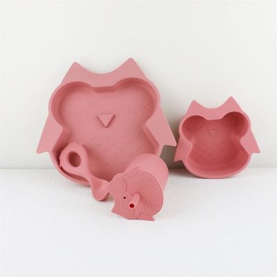 Cubierta de paja de silicona completa en diseño 3D conjunto de vajilla de silicona ligera para bebés