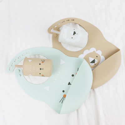 Bib de alimentación para bebés OEM - Una pieza en una bolsa polivalente para bebés y bebés que alimentan bib de silicona
