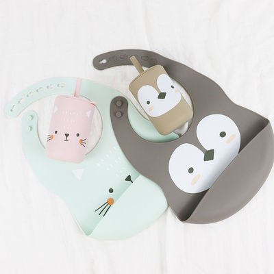 Bib de alimentación para bebés OEM - Una pieza en una bolsa polivalente para bebés y bebés que alimentan bib de silicona