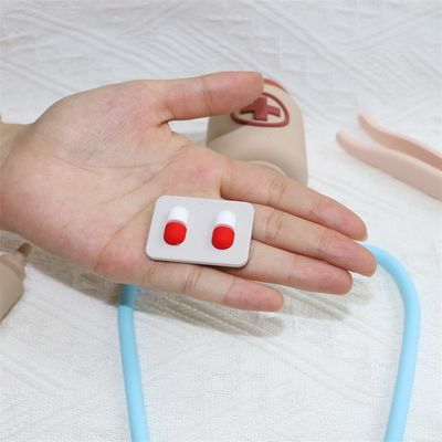 Juguetes de silicona para bebés ODM Eco-friendly MOQ 100 BPA gratis para niños Kit médico de silicona