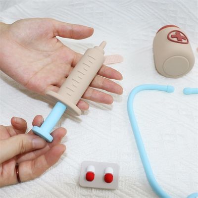 Juguetes de silicona para bebés ODM Eco-friendly MOQ 100 BPA gratis para niños Kit médico de silicona