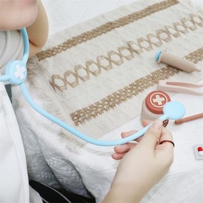 Juguetes de silicona para bebés ODM Eco-friendly MOQ 100 BPA gratis para niños Kit médico de silicona