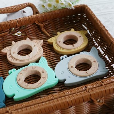 Dientes de bebé de silicona sin BPA con anillo de madera para bebés