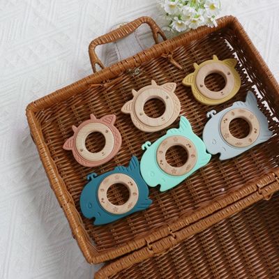 Dientes de bebé de silicona sin BPA con anillo de madera para bebés