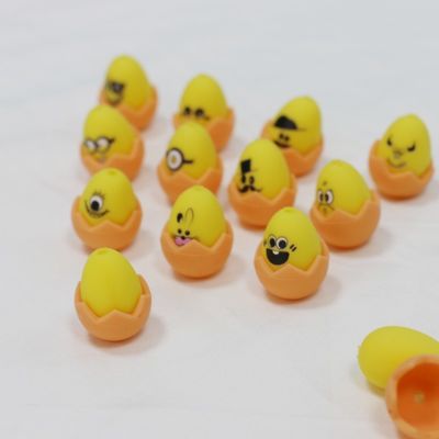 Enfoques de Pascua personalizados de silicona todas las cuentas no tóxicas de silicona impresos de huevos de Pascua cuentas para la fabricación de llavero
