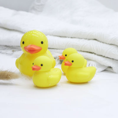 Fabrica de silicona personalizada ODM OEM juguetes de baño para bebés PVC libre de BPA libre de material seguro 100% juguetes de pato de silicona