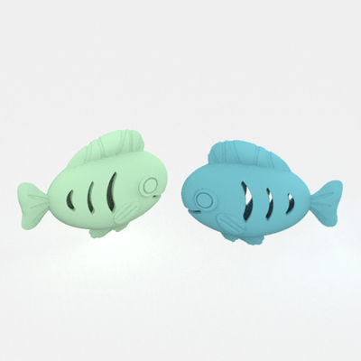 Venta al por mayor colorido BPA Grado alimenticio libre de silicona para mascotas Perros de entrenamiento de pescado Juguetes de forma de pescado Bocadillo de filtración lenta Alimento de silicona Juguetes para peces