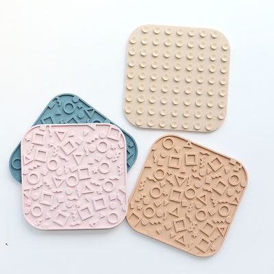 PAISEN Custom Silicona de mascotas para perros Lick Pad Mat fácil de limpiar vaso de succión para la alimentación saludable de los perros gatos platos de mascotas alimentadores