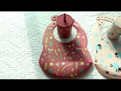 Taza de beber de silicona con paja para el entrenamiento del bebé libre de BPA de grado alimenticio Taza de silicona impresa